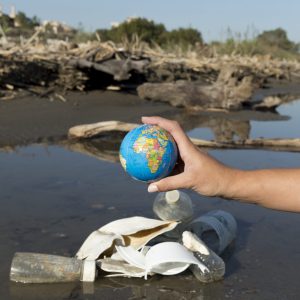 plastic-trash-seaside